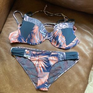 Maaji reversible swim set, size L